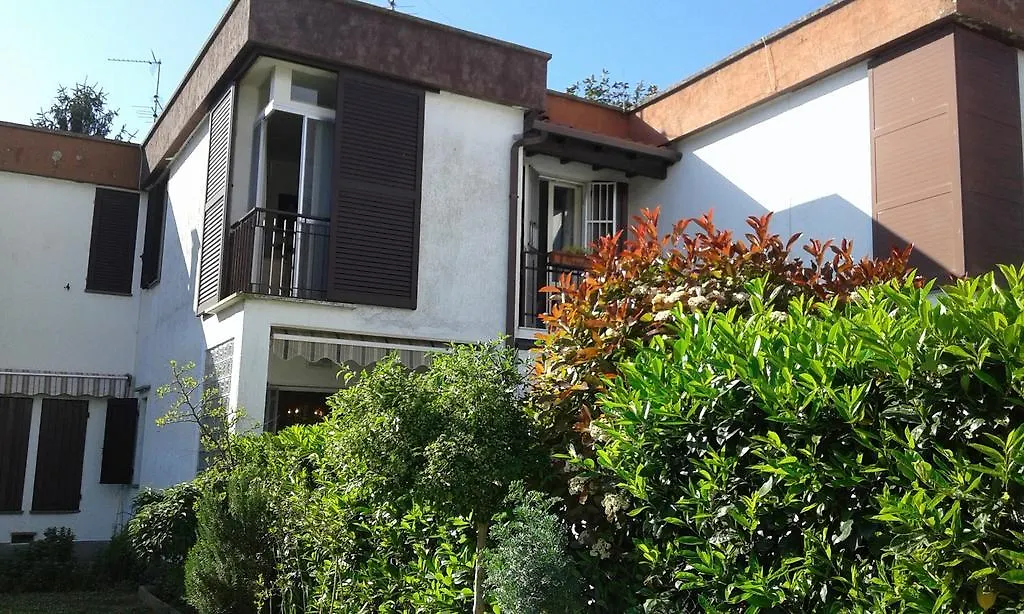 Villa Lara Lido delle Nazioni 0*,